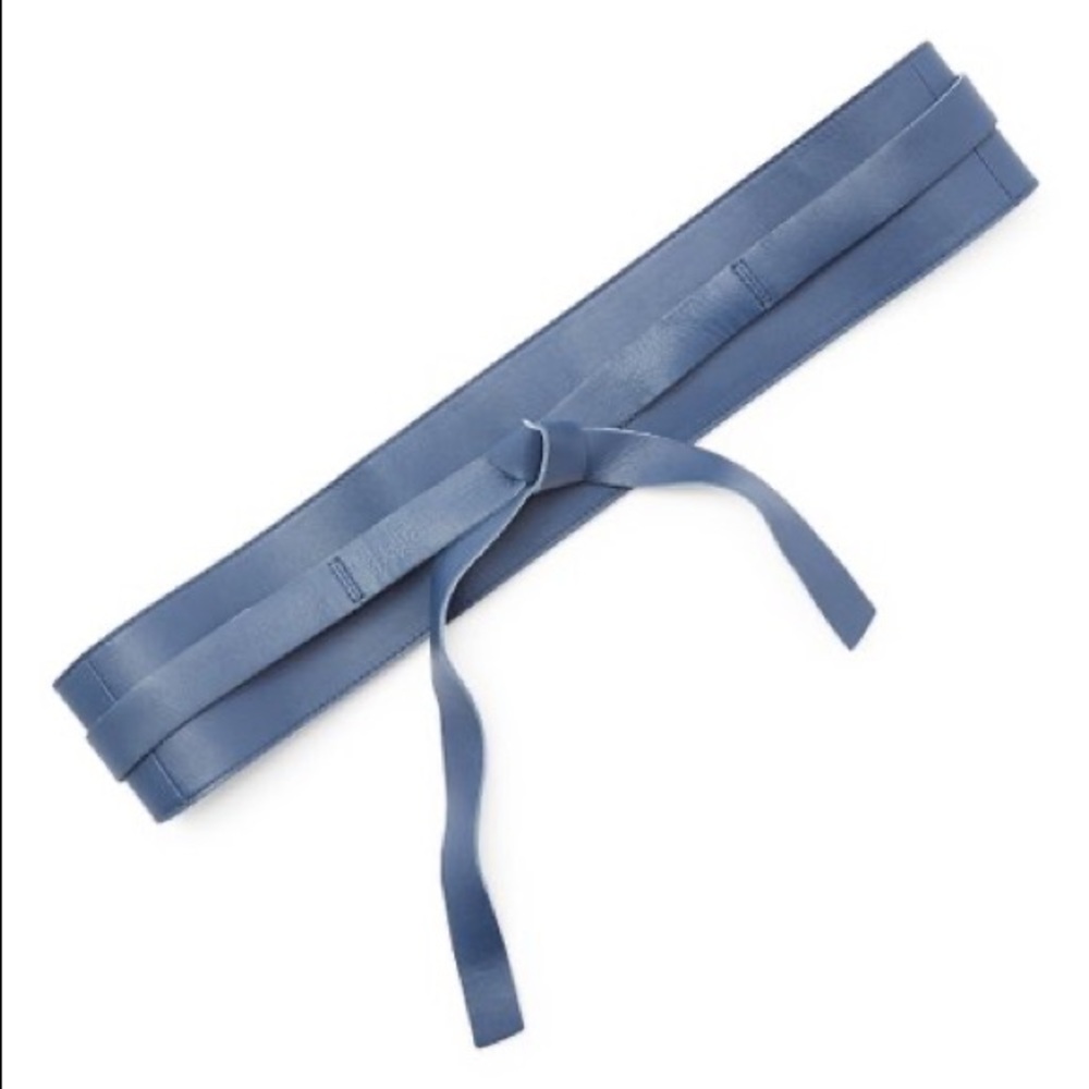 NWT✨ Chico’s Blue Reversible Wrap Genuine Leather Waist Belt Large